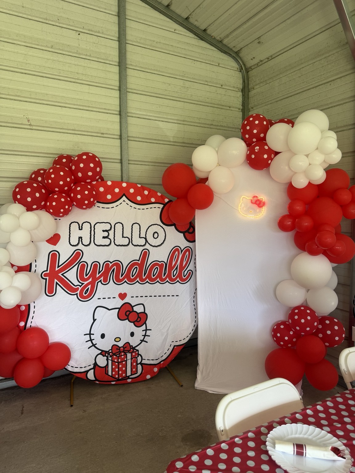 Hello Kyndall balloon backdrop